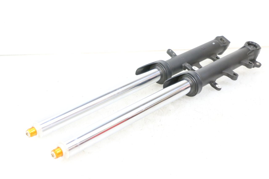 photo de STANDROHR YAMAHA TRACER 7 700 (2020 - 2024) - Detailansicht des Bauteils