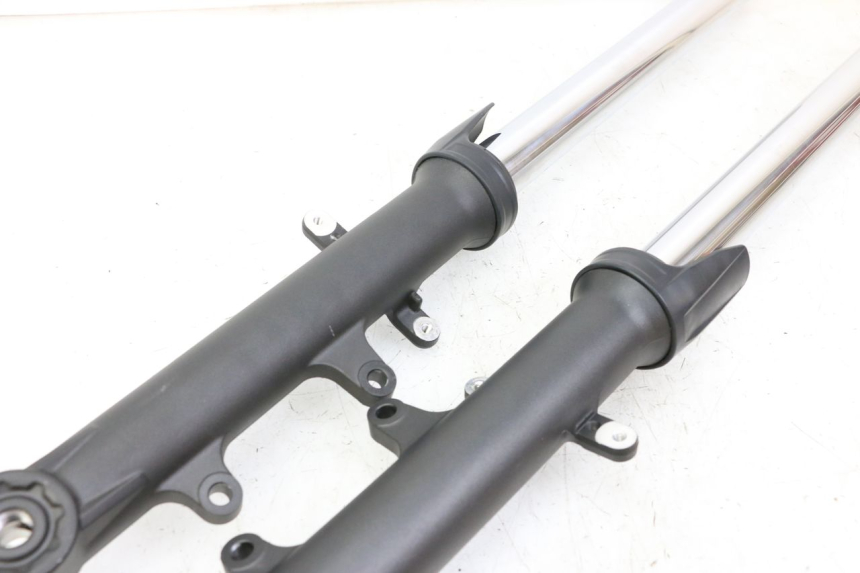 photo de STANDROHR YAMAHA TRACER 7 700 (2020 - 2024) - Weitere Ansicht des Artikels