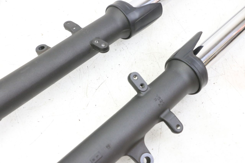 photo de STANDROHR YAMAHA TRACER 7 700 (2020 - 2024) - Technische Nahaufnahme