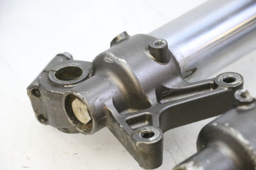 photo de STANDROHR YAMAHA YZ-F YZF 250 (2014 - 2018) - Zoom auf Komponenten