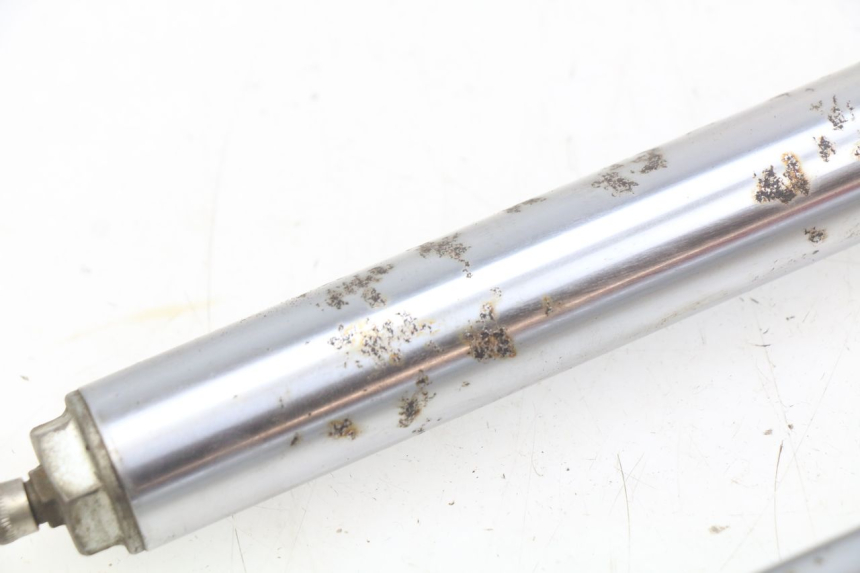 photo de GABELROHR YAMAHA YZ 80 (1982 - 1983) - Details der Befestigungspunkte