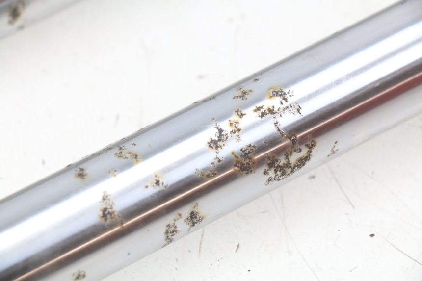 photo de GABELROHR YAMAHA YZ 80 (1982 - 1983) - Oberflächenzustand und Material