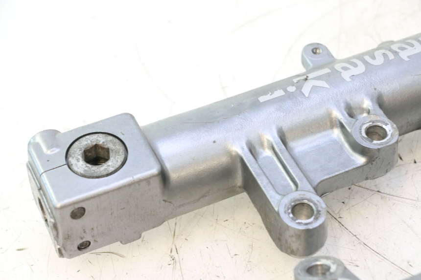 photo de STANDROHR KAWASAKI ZZR 600 (1995 - 2004) - Detailansicht des Bauteils