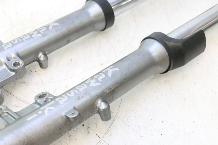 photo de STANDROHR KAWASAKI ZZR 600 (1995 - 2004) - Technische Nahaufnahme