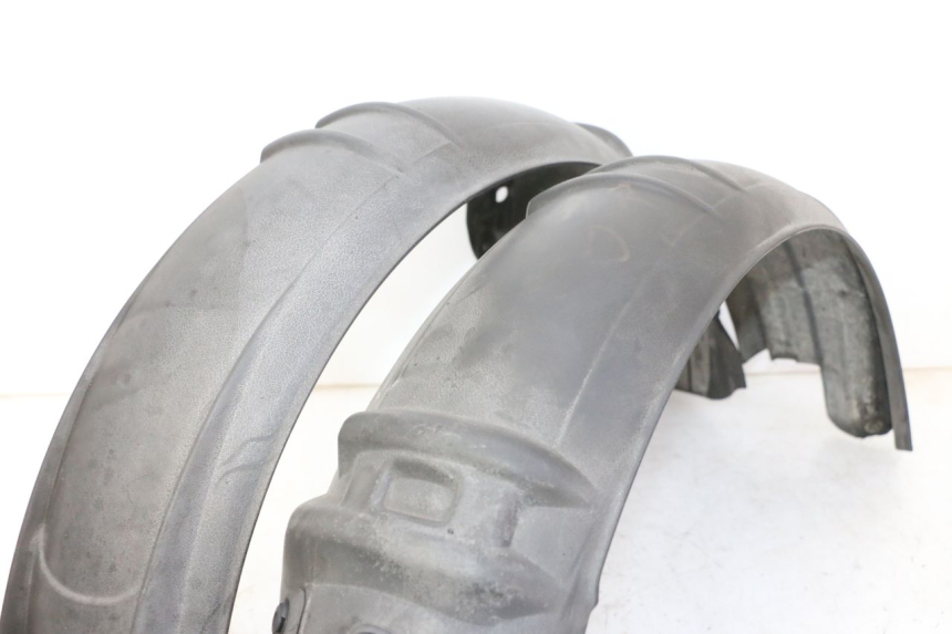 photo de KOTFLÜGEL HINTEN QUADRO 4 4D 350 (2015 - 2018) - Kennzeichnungen und Originalreferenzen