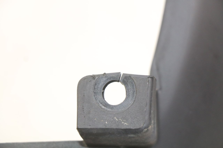 photo de HINTERER KOTFLüGEL KYMCO AGILITY 16+ 4T 50 (2018 - 2023) - Technische Nahaufnahme