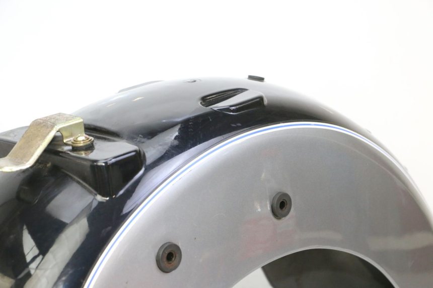 photo de HINTEN KOTFLÜGEL HYOSUNG GV AQUILA 125 (2000 - 2009) - Oberflächenzustand und Material