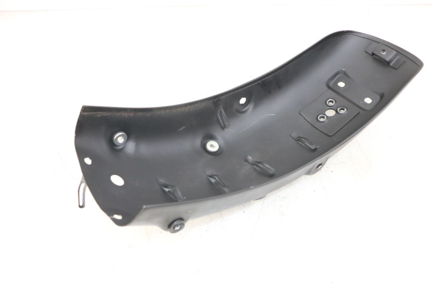 photo de KOTFLÜGEL HINTEN ARCHIVE CAFE RACER 4T 50 (2019 - 2024) - Zoom auf Gebrauchszustand