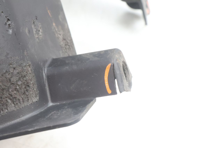 photo de KOTFLÜGEL HINTEN PEUGEOT CITYSTAR 2T 50 (2018 - 2021) - Zoom auf Gebrauchszustand