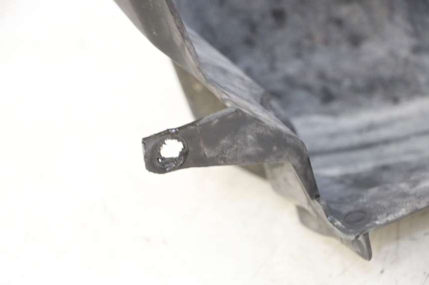 photo de KOTFLÜGEL HINTEN PEUGEOT CITYSTAR 50 (2013 - 2017) - Zoom auf Gebrauchszustand