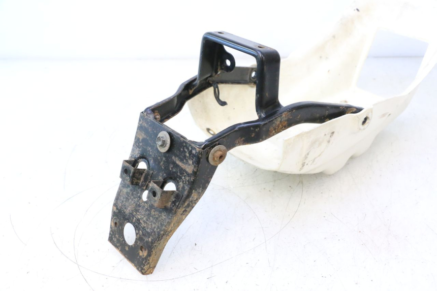 photo de KOTFLÜGEL HINTEN SUZUKI DR S 600 (1985 - 1989) - Detailansicht des Bauteils