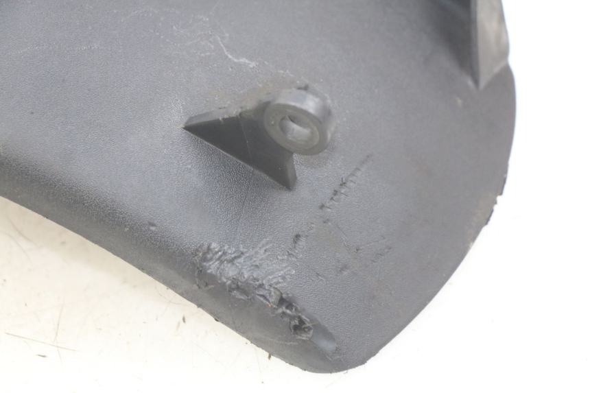 photo de HINTERER KOTFLüGEL PIAGGIO FLY 4T 50 (2013 - 2017) - Zoom auf Gebrauchszustand