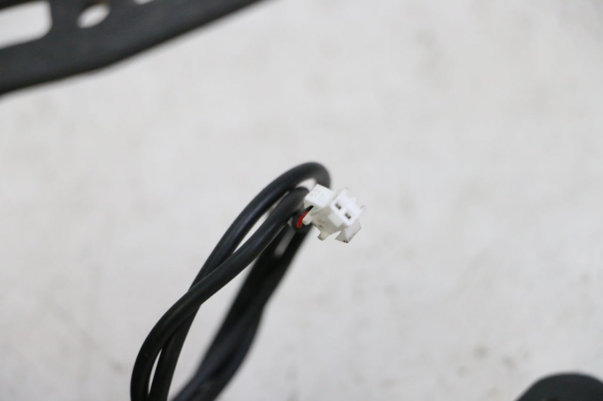 photo de KOTFLÜGEL HINTEN KUKIRIN G2 MASTER 1 - Technische Nahaufnahme