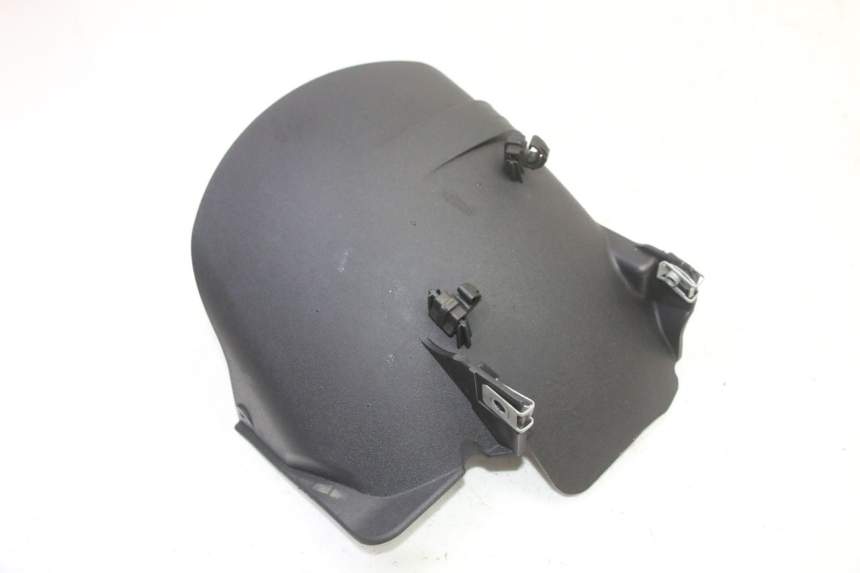 photo de KOTFLÜGEL HINTEN PIAGGIO MP3 HPE 310 (2024 - 2025) - Detailansicht des Bauteils