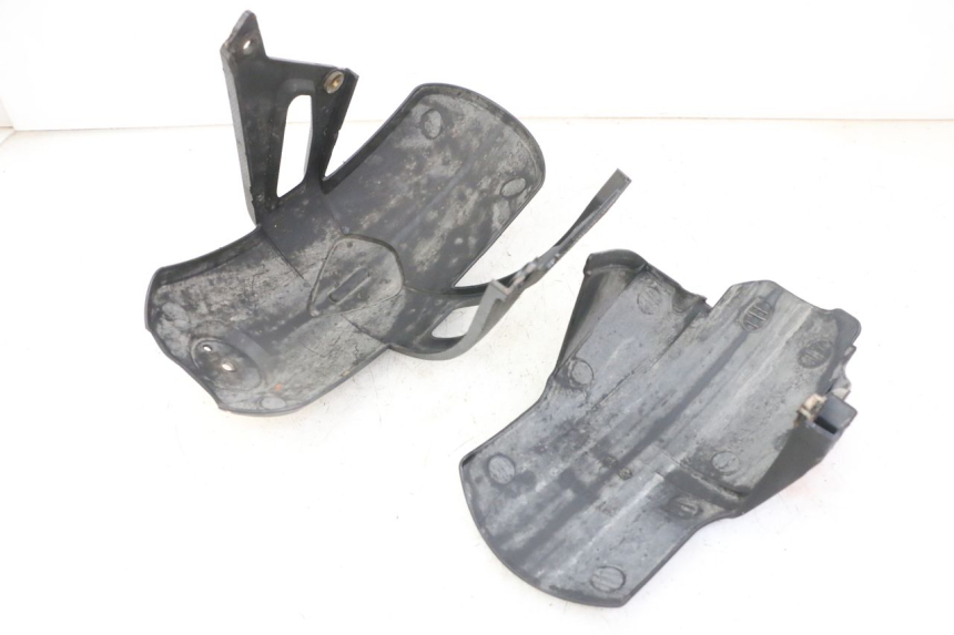 photo de KOTFLÜGEL HINTEN GILERA NEXUS 125 (2009 - 2013) - Detailansicht des Bauteils