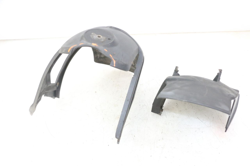 photo de KOTFLÜGEL HINTEN GILERA NEXUS 125 (2009 - 2013) - Zoom auf Gebrauchszustand