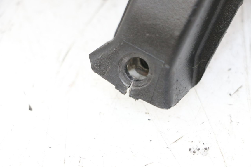 photo de KOTFLÜGEL HINTEN PIAGGIO LIBERTY IGET 4T 50 (2021 - 2025) - Details der Befestigungspunkte