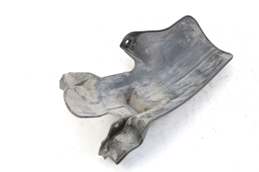 photo de HINTERER KOTFLüGEL APRILIA SCARABEO 100 (2003 - 2012) - Zoom auf Gebrauchszustand