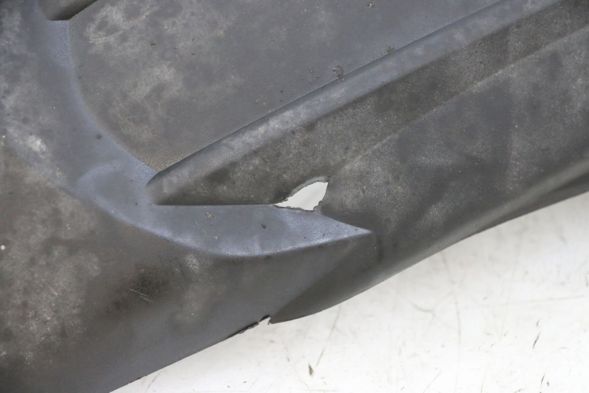 photo de KOTFLÜGEL HINTEN PEUGEOT SPEEDFIGHT 4 4T EFI 50 (2021 - 2025) - Details der Befestigungspunkte