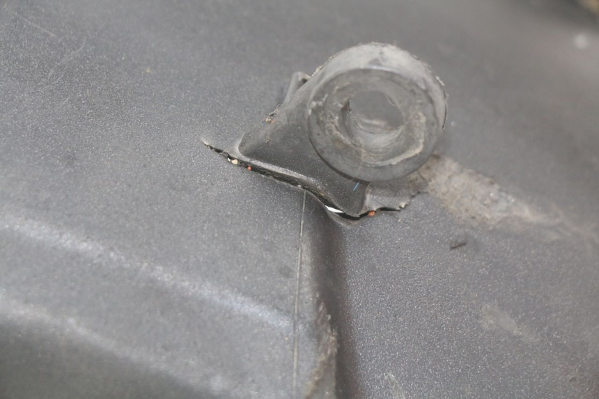 photo de HINTERER KOTFLüGEL APRILIA SR 2T 50 (2012 - 2017) - Technische Nahaufnahme