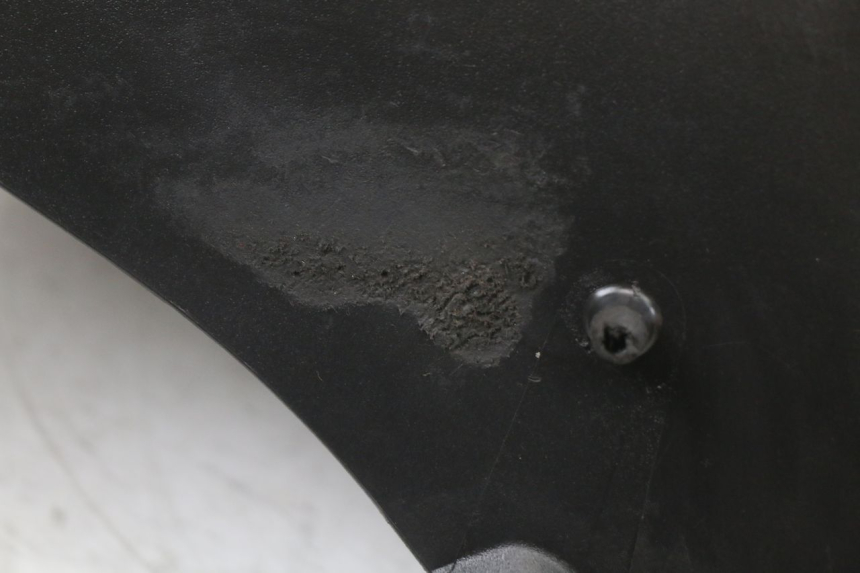 photo de HINTERER KOTFLüGEL YAMAHA YP MAJESTY 125 (2002 - 2006) - Detailansicht des Bauteils