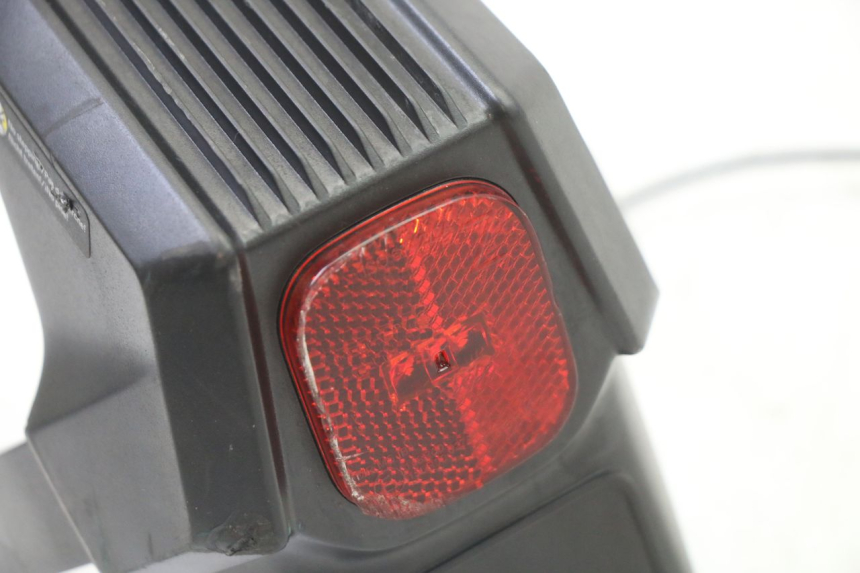 photo de KOTFLÜGEL HINTEN SEGWAY NINEBOT ZT3 PRO 1 - Zoom auf Gebrauchszustand