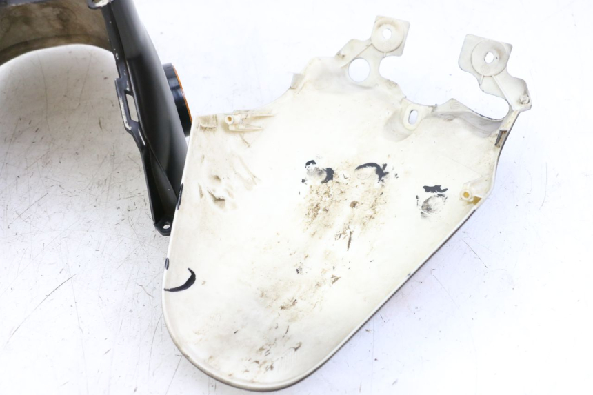 photo de KOTFLÜGEL VORNE WAYSCRAL E-START 1 (2018 - 2022) - Details der Befestigungspunkte