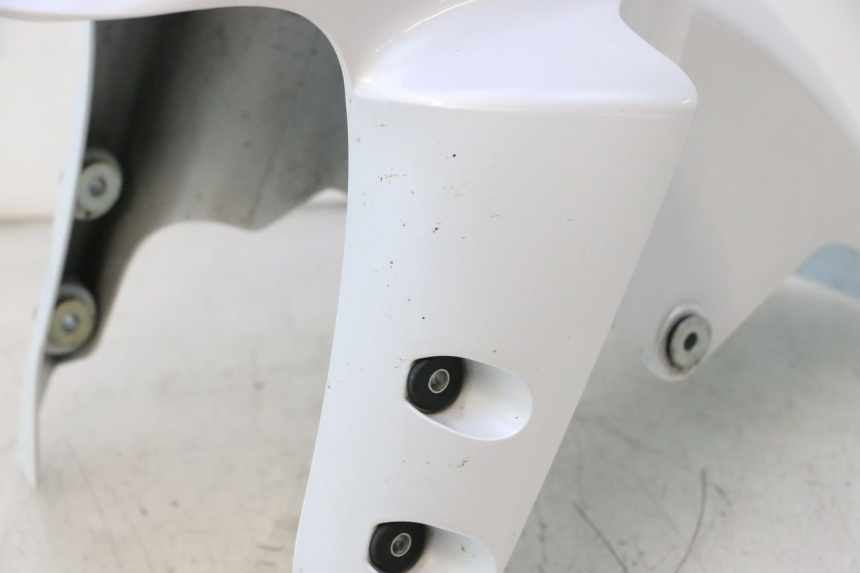 photo de KOTFLÜGEL VORNE YAMAHA FZ8 800 (2010 - 2016) - Details der Befestigungspunkte