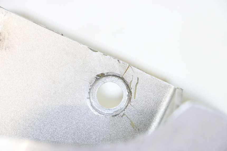 photo de Vorderradkotflügel HYOSUNG GF 125 (2001 - 2005) - Details der Befestigungspunkte