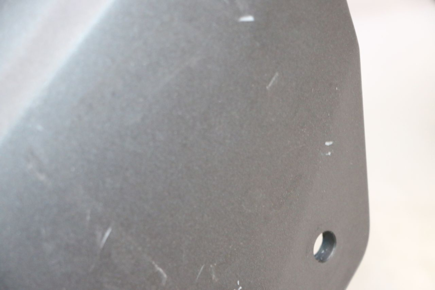 photo de KOTFLÜGEL VORNE SYM GTS EVO 125 (2009 - 2013) - Detailansicht des Bauteils