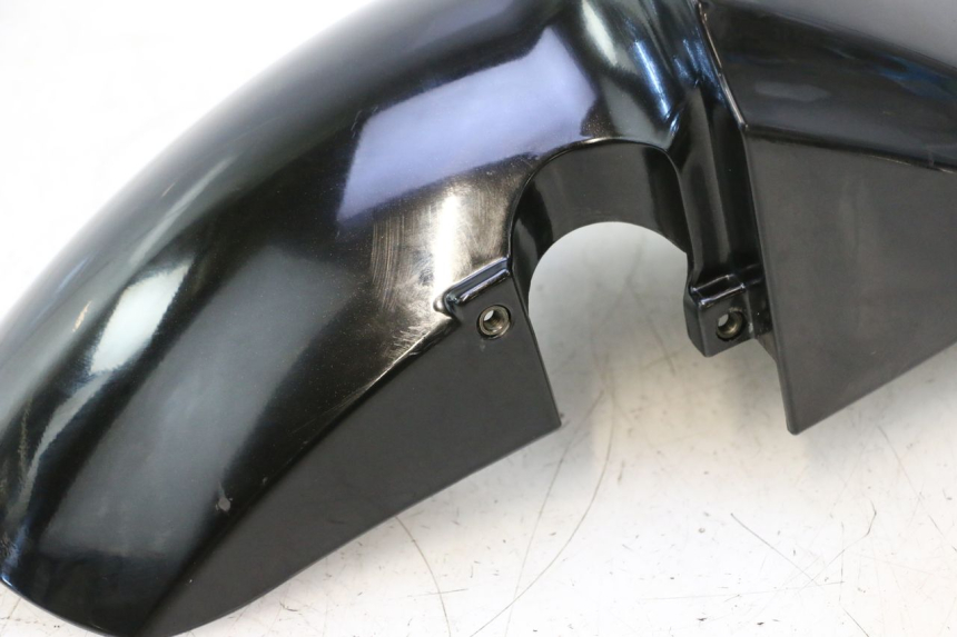 photo de VORDERRADKOTFLüGEL PEUGEOT KISBEE 2T 50 (2010 - 2017) - Details der Befestigungspunkte