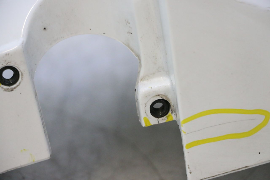 photo de VORDERRADKOTFLüGEL PEUGEOT KISBEE 2T 50 (2010 - 2017) - Charakteristische Merkmale