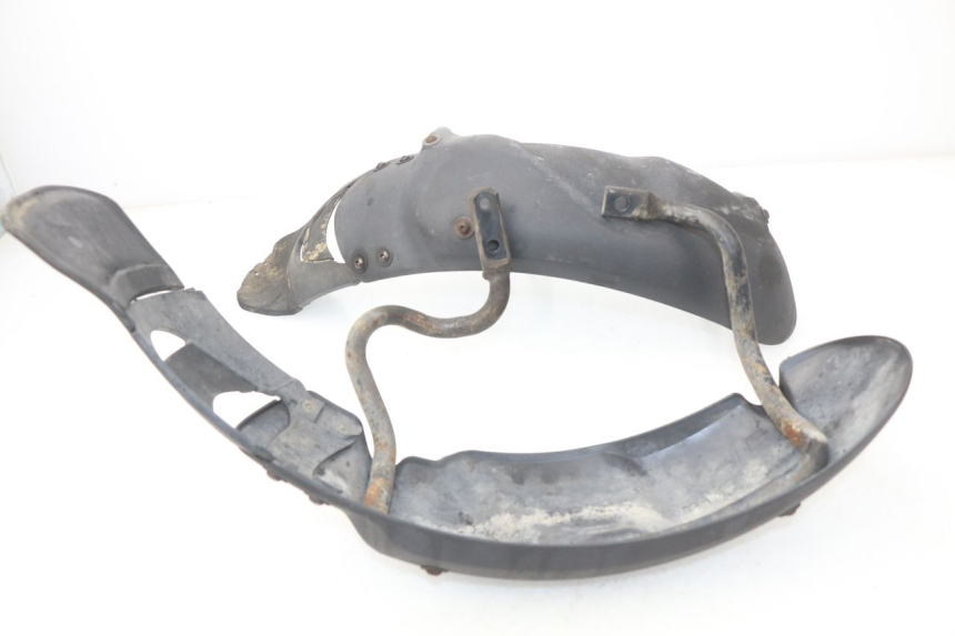 photo de VORDERRADKOTFLüGEL PIAGGIO MP3 LT 400 (2007 - 2012) - Details der Befestigungspunkte