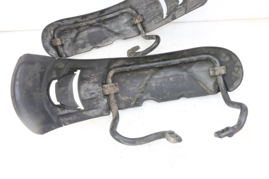 photo de KOTFLÜGEL VORNE PIAGGIO MP3 LT 300 (2010 - 2016) - Detailansicht des Bauteils