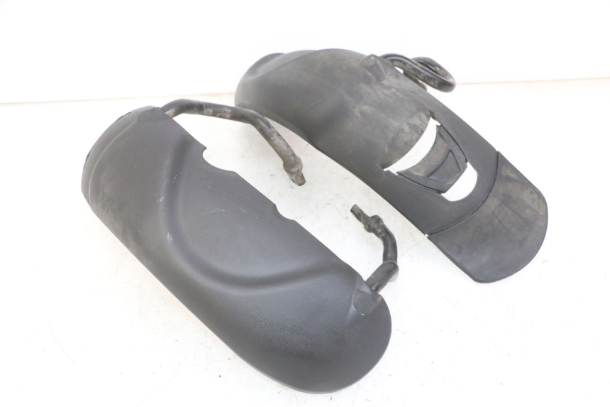 photo de KOTFLÜGEL VORNE PIAGGIO MP3 LT 300 (2010 - 2016) - Weitere Ansicht des Artikels