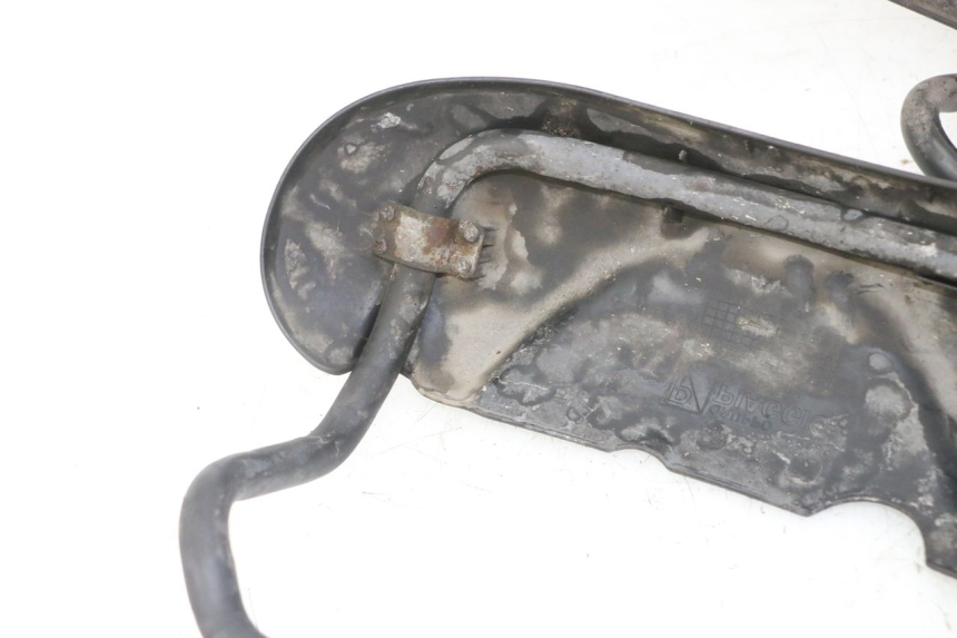 photo de KOTFLÜGEL VORNE PIAGGIO MP3 LT 300 (2010 - 2016) - Zoom auf Gebrauchszustand