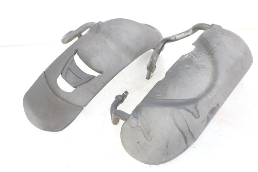 photo de KOTFLÜGEL VORNE PIAGGIO MP3 LT 300 (2010 - 2016) - Kennzeichnungen und Originalreferenzen