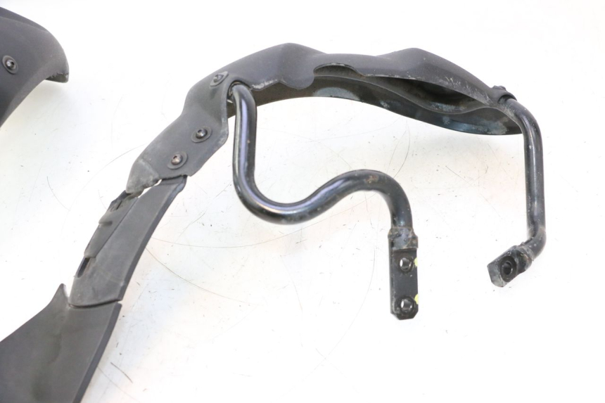 photo de KOTFLÜGEL VORNE PIAGGIO MP3 LT 300 (2010 - 2016) - Detailansicht des Bauteils
