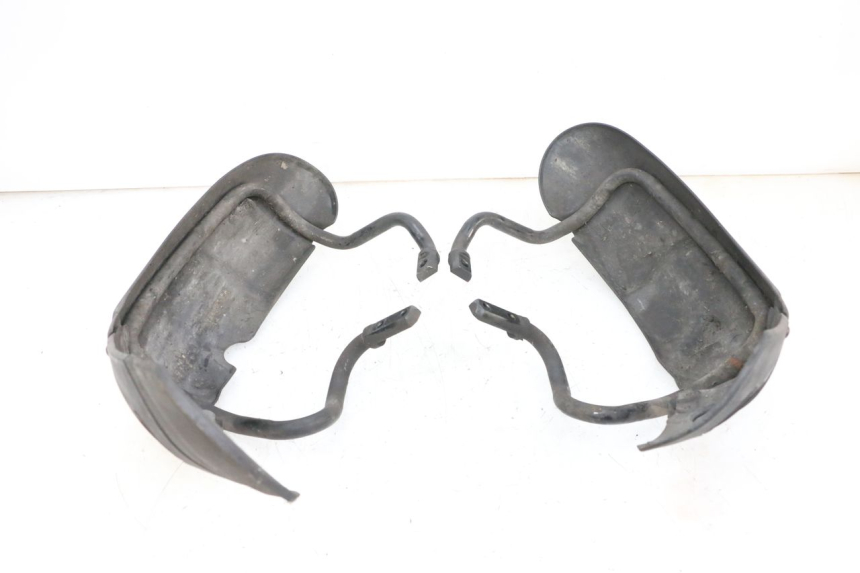 photo de VORDERRADKOTFLüGEL PIAGGIO MP3 125 (2006 - 2014) - Zoom auf Gebrauchszustand