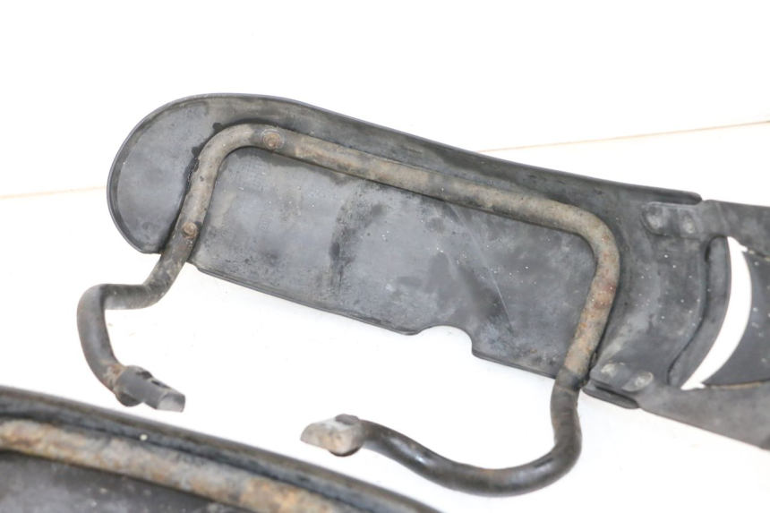 photo de VORDERRADKOTFLüGEL PIAGGIO MP3 RL 250 (2006 - 2010) - Alternative Perspektive