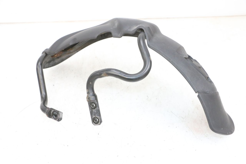 photo de KOTFLÜGEL VORNE PIAGGIO MP3 500 (2016 - 2018) - Details der Befestigungspunkte