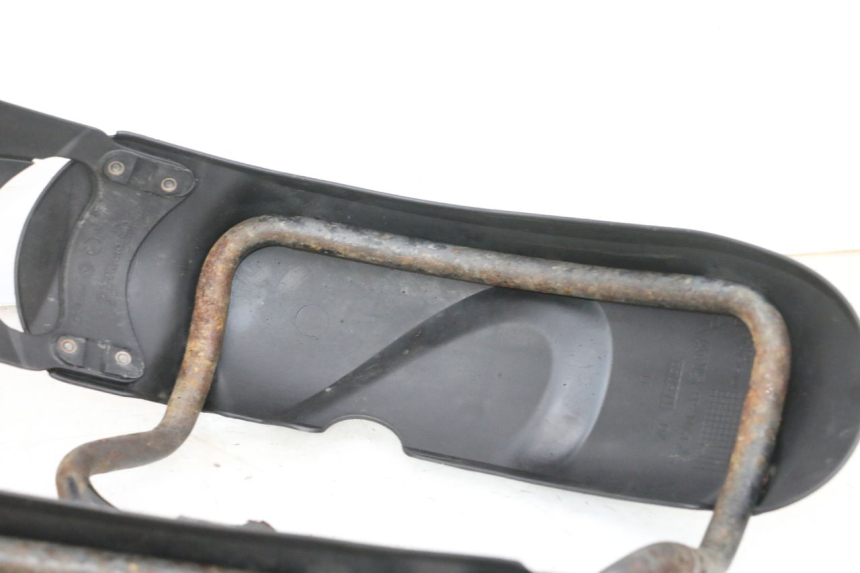 photo de VORDERRADKOTFLüGEL PIAGGIO MP3 RL 250 (2006 - 2010) - Technische Nahaufnahme