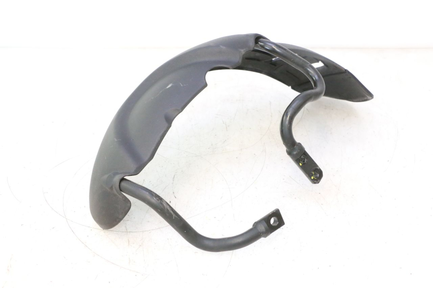 photo de KOTFLÜGEL VORNE PIAGGIO MP3 500 (2011 - 2015) - Details der Befestigungspunkte