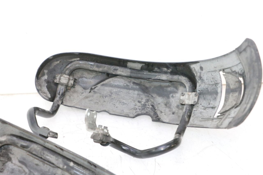 photo de KOTFLÜGEL VORNE PIAGGIO MP3 500 (2016 - 2018) - Oberflächenzustand und Material