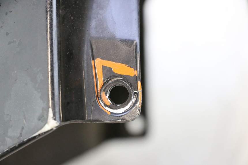 photo de VORDERRADKOTFLüGEL PEUGEOT SATELIS 125 (2006 - 2009) - Zoom auf Komponenten