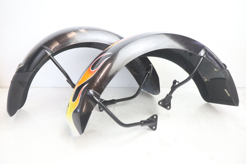 photo de KOTFLÜGEL VORNE CAN-AM SPYDER RS 1000 (2008 - 2012) - Zoom auf Komponenten
