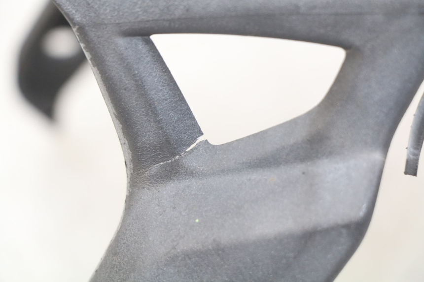 photo de VORDERRADKOTFLüGEL APRILIA SR 2T 50 (2012 - 2017) - Details der Befestigungspunkte