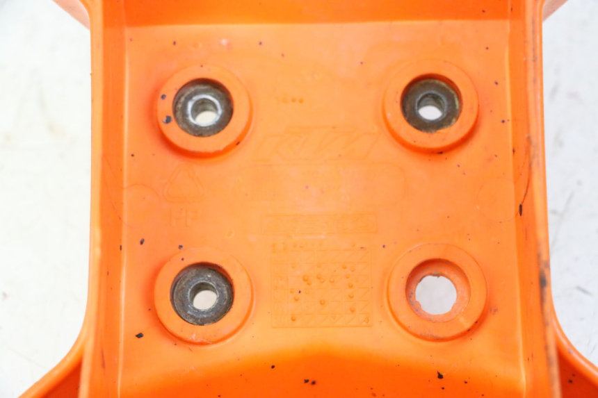 photo de KOTFLÜGEL VORNE KTM SUPERENDURO R 950 (2005 - 2009) - Detailansicht des Bauteils