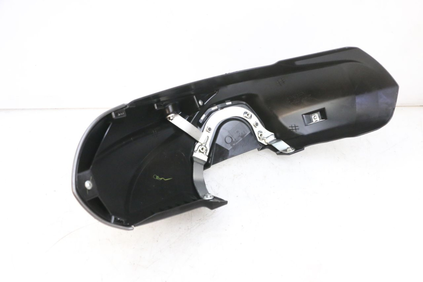 photo de KOTFLÜGEL VORNE YAMAHA TRICITY 300 (2020 - 2024) - Details der Befestigungspunkte