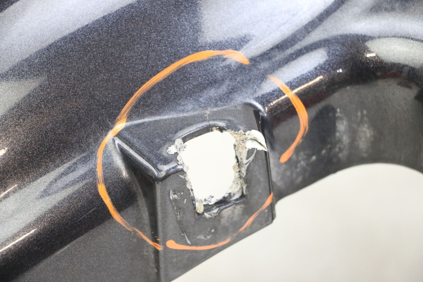 photo de KOTFLÜGEL VORNE KYMCO XCITING 250 (2006 - 2009) - Oberflächenzustand und Material